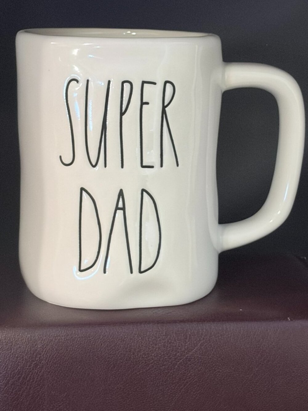 #32H Rae Dunn SUPER DAD Mug White Ceramic Artisan Collection Magenta